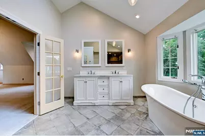 416 Hidden Valley Court, Wyckoff Township, NJ 07481 - Photo 30