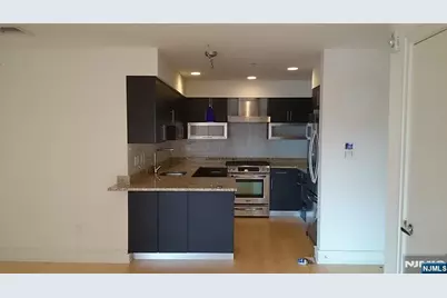 310 Cliff Lane C002A #C002A, Cliffside Park, NJ 07010 - Photo 44