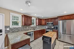 446 Clifton Ave, Newark, NJ 07104 - Photo 8
