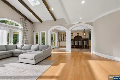 412 Valley View Avenue, Paramus, NJ 07652 - Photo 10