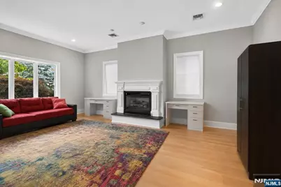 412 Valley View Avenue, Paramus, NJ 07652 - Photo 44