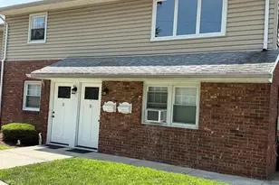 70 Calicooneck Road 3, South Hackensack Township, NJ 07606 - Photo 2