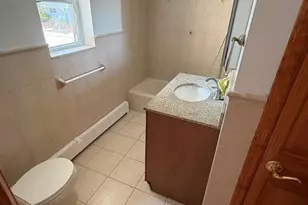 70 Calicooneck Road 3, South Hackensack Township, NJ 07606 - Photo 4