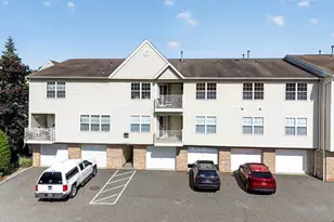 45 Parkside Ct, Wayne, NJ 07470 - Photo 2