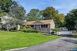 10 Euclid Ave, Westwood, NJ 07675 - Photo 4