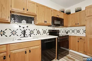2 Richmond Road 222, West Milford, NJ 07480 - Photo 10