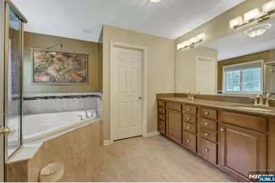78 Autumn Way 15 #15, Montvale, NJ 07645 - Photo 24