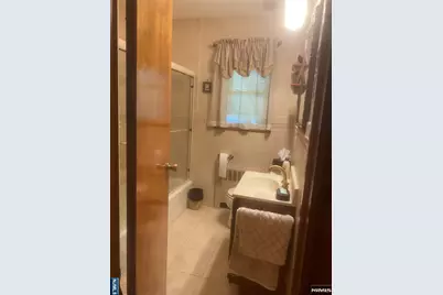 74 Avenue D, Lodi, NJ 07644 - Photo 36