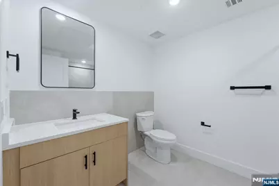 129 69th, Guttenberg, NJ 07093 - Photo 16