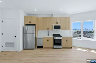 129 69th, Guttenberg, NJ 07093 - Photo 10