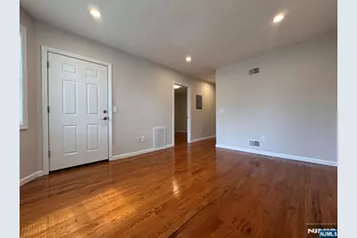 199 Maple Avenue, Wallington, NJ 07057 - Photo 1