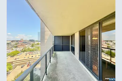 1512 Palisade Avenue 14R #14R, Fort Lee, NJ 07024 - Photo 12