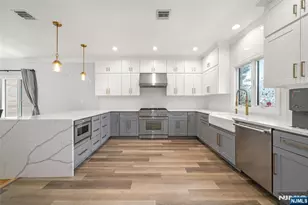 767 End Ave, Cliffside Park, NJ 07010 - Photo 12