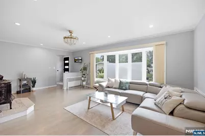 1047 Inwood Terrace, Fort Lee, NJ 07024 - Photo 2