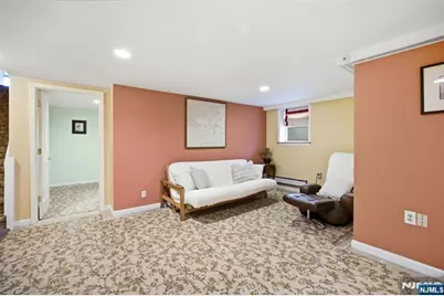 1047 Inwood Terrace, Fort Lee, NJ 07024 - Photo 18