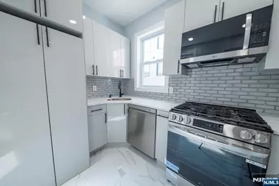 1409 Manhattan Avenue 3 #3, Union City, NJ 07087 - Photo 4