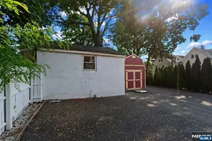 165 Claremont Ave 1, Montclair, NJ 07042 - Photo 24