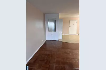 280 Prospect Avenue 5L #5L, Hackensack, NJ 07601 - Photo 4
