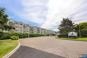 345 The Promenade, Edgewater, NJ 07020 - Photo 16