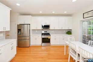 90 Summer Hill Road 90, Wayne, NJ 07470 - Photo 10