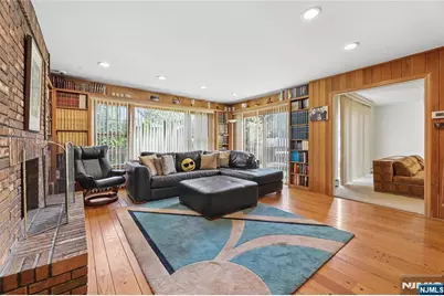 585 Churchill Road, Teaneck Township, NJ 07666 - Photo 6