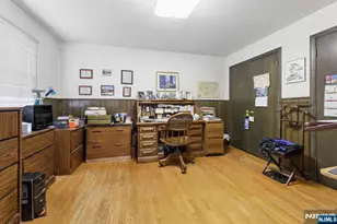 585 Churchill Rd, Teaneck Township, NJ 07666 - Photo 18