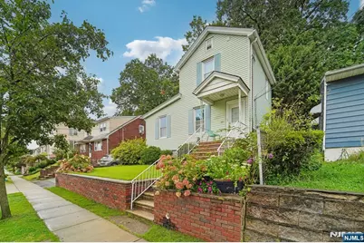 171 Van Winkle Street, East Rutherford, NJ 07073 - Photo 2