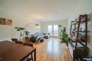 321 The Promenade, Edgewater, NJ 07020 - Photo 4