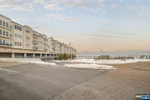 321 The Promenade, Edgewater, NJ 07020 - Photo 16