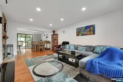 5 Yorkview Drive, Edgewater, NJ 07020 - Photo 12