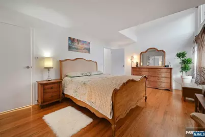 5 Yorkview Drive, Edgewater, NJ 07020 - Photo 22