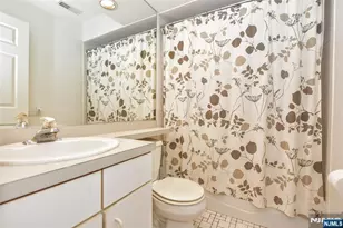 133 Surrey Ct, Ramsey, NJ 07446 - Photo 20