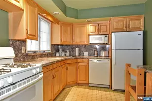 133 Surrey Ct, Ramsey, NJ 07446 - Photo 14