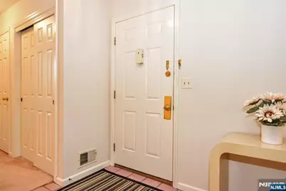 133 Surrey Court, Ramsey, NJ 07446 - Photo 6