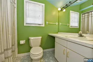 133 Surrey Ct, Ramsey, NJ 07446 - Photo 24