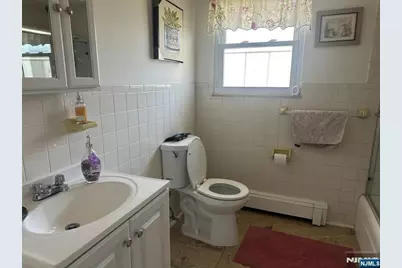 480 North Avenue 1st Floor #1st FLOOR, Fort Lee, NJ 07024 - Photo 14