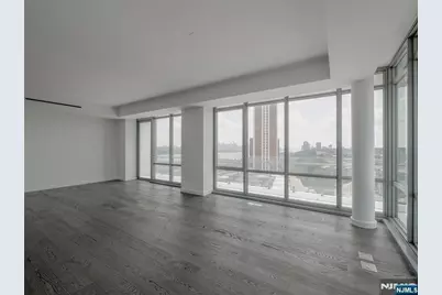 320 Adolphus Avenue 401 #401, Cliffside Park, NJ 07010 - Photo 4