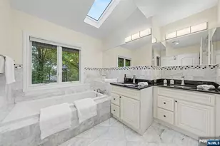 45 Oxford Dr, Tenafly, NJ 07670 - Photo 32
