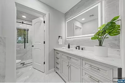 45 Oxford Drive, Tenafly, NJ 07670 - Photo 20