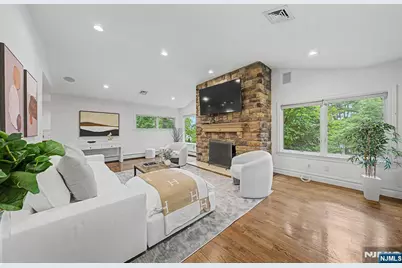 45 Oxford Drive, Tenafly, NJ 07670 - Photo 6