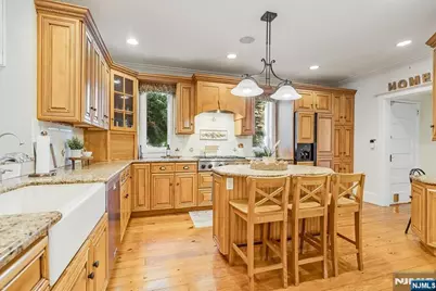 140 John Street, Ridgewood, NJ 07450 - Photo 10