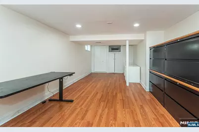 42 W Spring Valley Avenue, Maywood, NJ 07607 - Photo 20