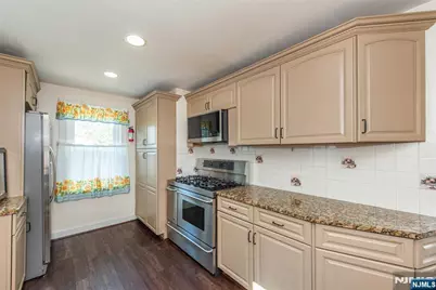 42 W Spring Valley Avenue, Maywood, NJ 07607 - Photo 10