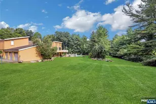 16 Schaffer Rd, Alpine, NJ 07620 - Photo 22