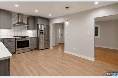 19 W Park Avenue, Park Ridge, NJ 07656 - Photo 4