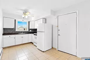775 Riverside Ave 3, Lyndhurst Township, NJ 07071 - Photo 2