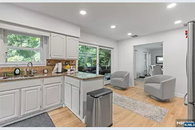 34 Andrew Avenue, Oakland, NJ 07436 - Photo 8