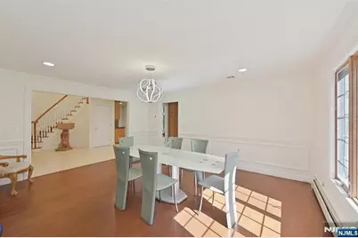 17 W Bayview Avenue, Englewood Cliffs, NJ 07632 - Photo 12