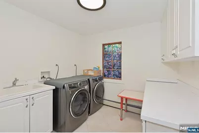 17 W Bayview Avenue, Englewood Cliffs, NJ 07632 - Photo 32