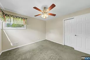 5 Holyoke Dr, Oakland, NJ 07436 - Photo 14